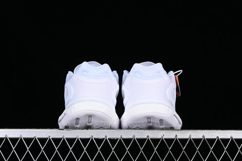 ADIDAS DAY JOGGER BOOST