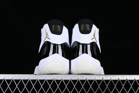 AIR JORDAN 11