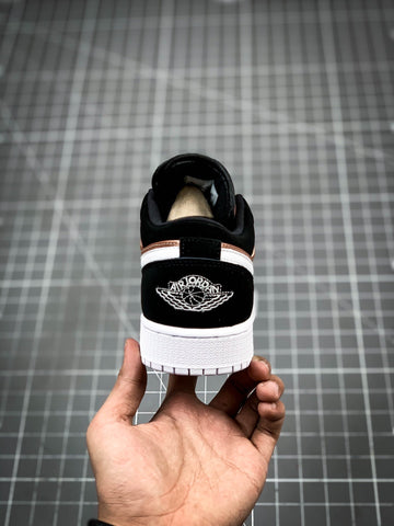 AIR JORDAN 1