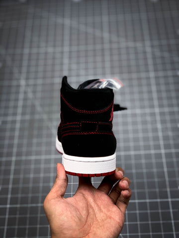 AIR JORDAN 1