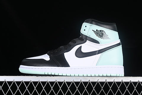 AIR JORDAN 1