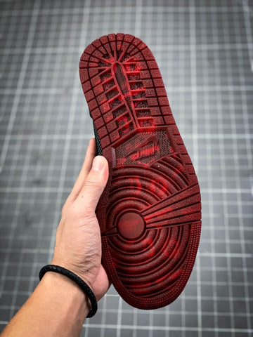 AIR JORDAN 1