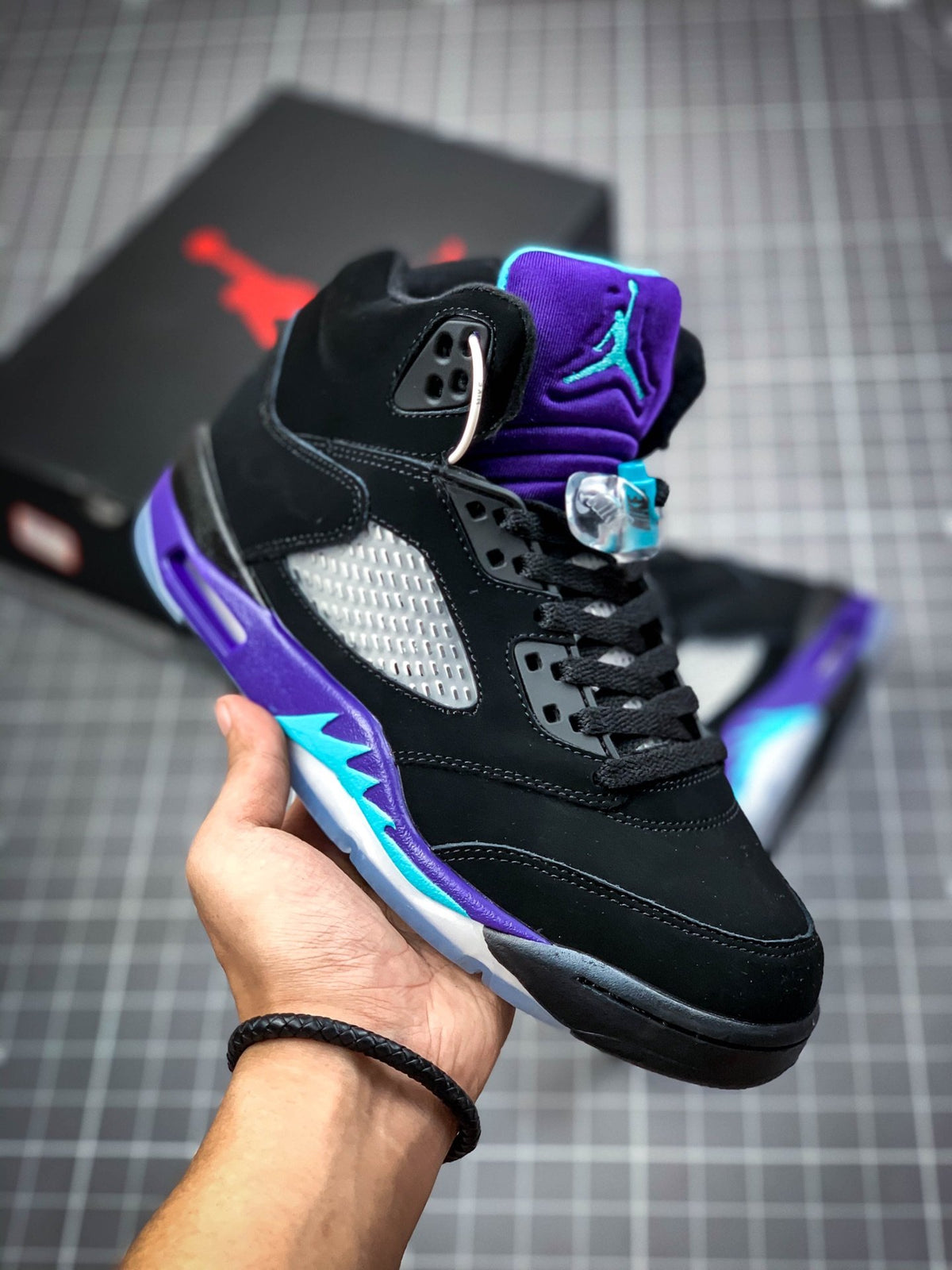 AIR JORDAN 5