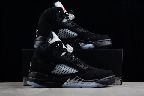 AIR JORDAN 5