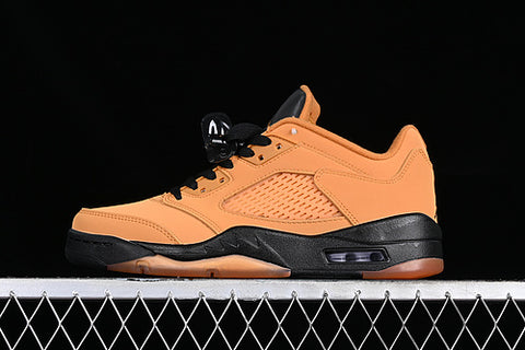 AIR JORDAN RETRO