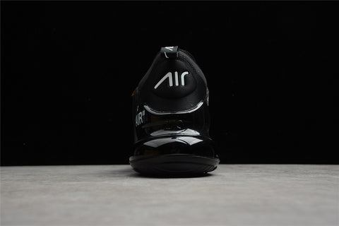 AIR MAX 270