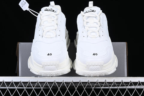 BALENCIAGA TRIPLE S
