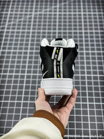NIKE AIR FORCE ONE