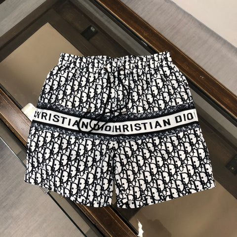 CHRISTIAN DIOR