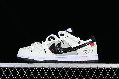 SB WHITE BLACK