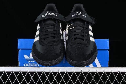 HANDBALL SPEZIAL BLACK