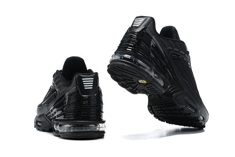 NIKE TN PLUS