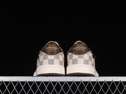 LV MONOGRAM