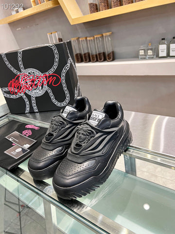 VERSACE