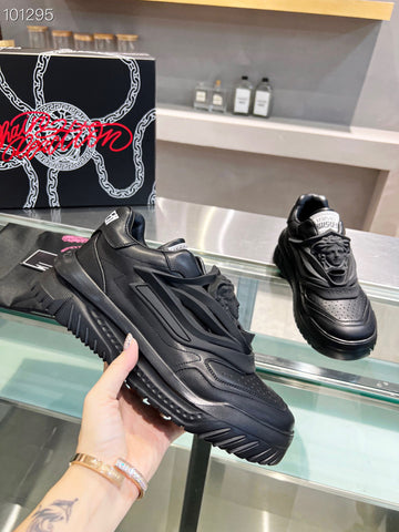 VERSACE