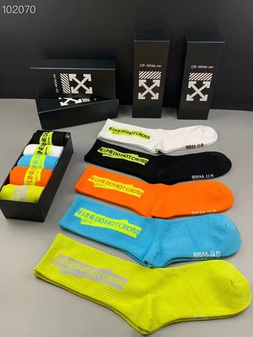 OFF WHITE