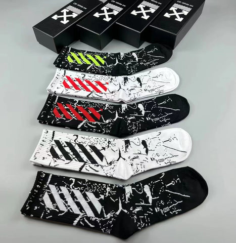 OFF WHITE