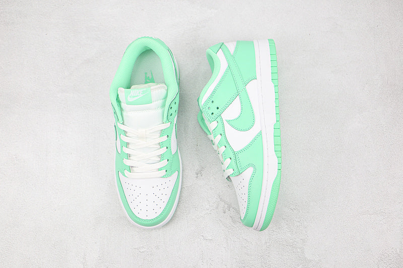 SB DUNK LOW WHITE GREEN GLOW WHITE