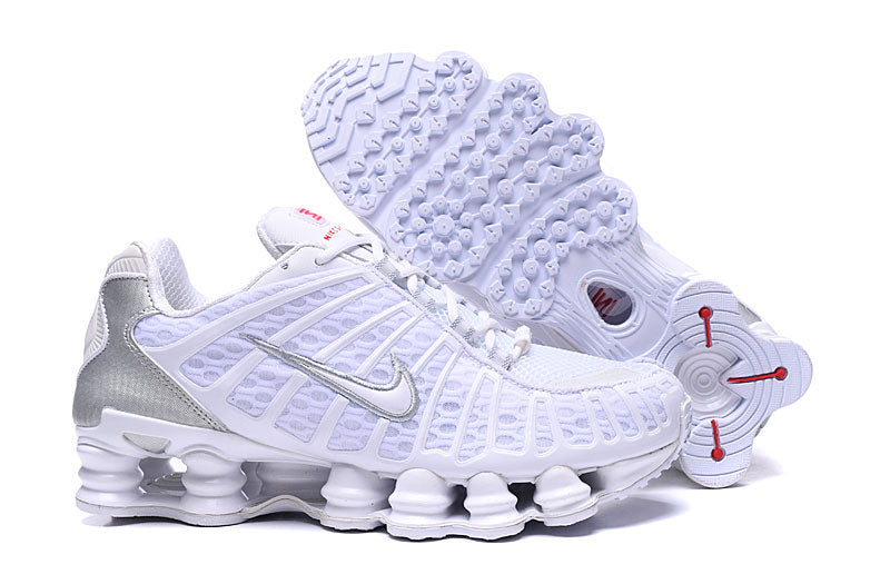 NIKE SHOX