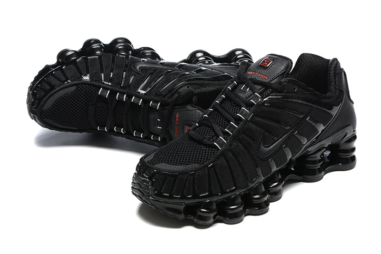 NIKE SHOX